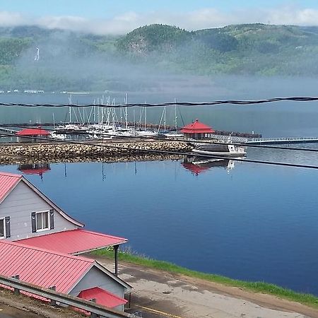 Apartement Mirador Du Fjord LʼAnse-Saint-Jean Exteriér fotografie