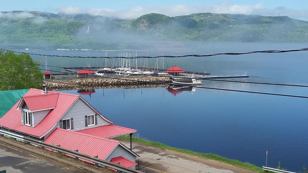 Apartement Mirador Du Fjord LʼAnse-Saint-Jean Exteriér fotografie