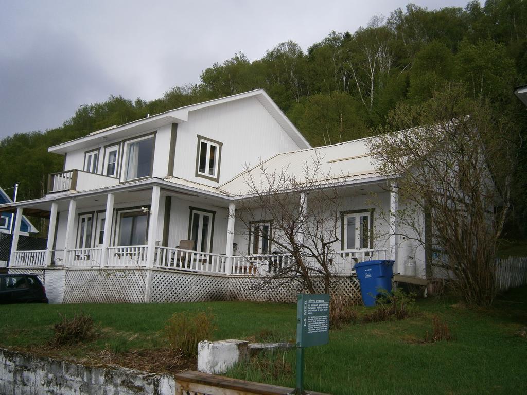 Apartement Mirador Du Fjord LʼAnse-Saint-Jean Exteriér fotografie