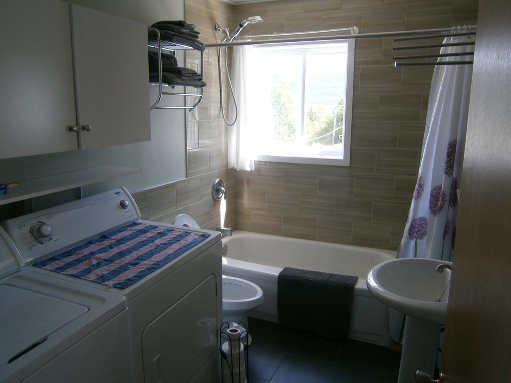 Apartement Mirador Du Fjord LʼAnse-Saint-Jean Exteriér fotografie